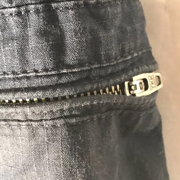 NIKE Athletic Blue Workout Cargo Zipper Activewear Sports Training Shorts - Picture 3 of 6